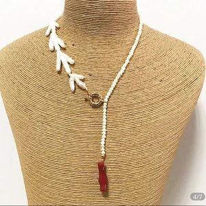 Mother pearl and coral necklace